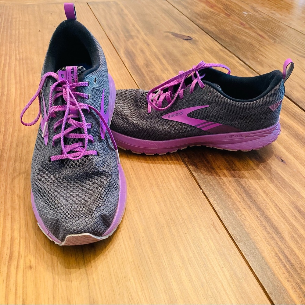 Brooks Revel 5 Running Shoes (No Insoles)